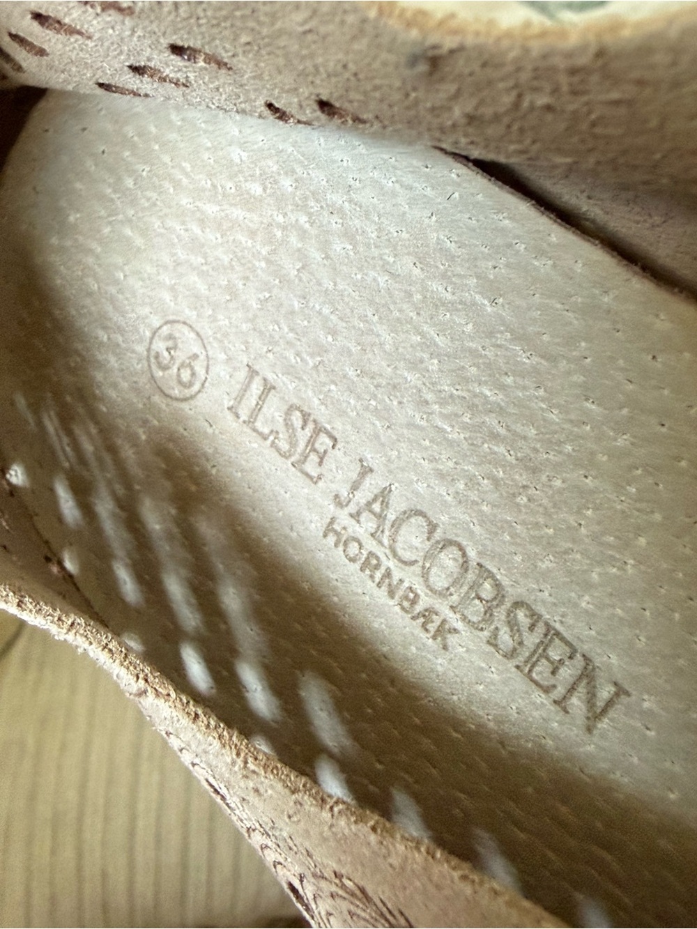 Ilse Jacobsen Tulip 139 Perforated Flats Size 36 US 6 - Picture 3 of 3